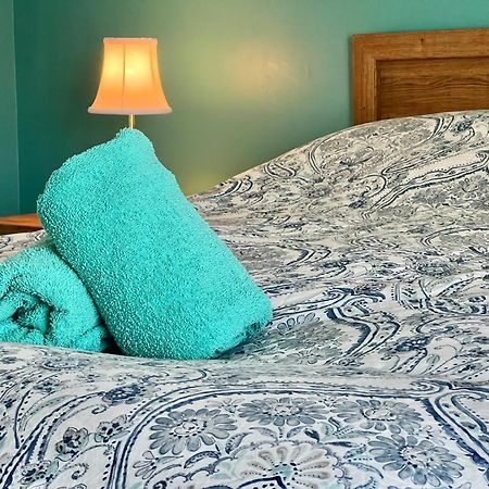 Bed and Breakfast Bed & Cafe Petit Papillon Grandes-Bergeronnes Esterno foto