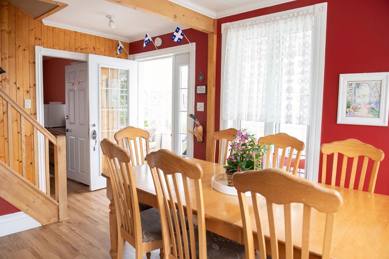 Bed and Breakfast Bed & Cafe Petit Papillon Grandes-Bergeronnes Esterno foto