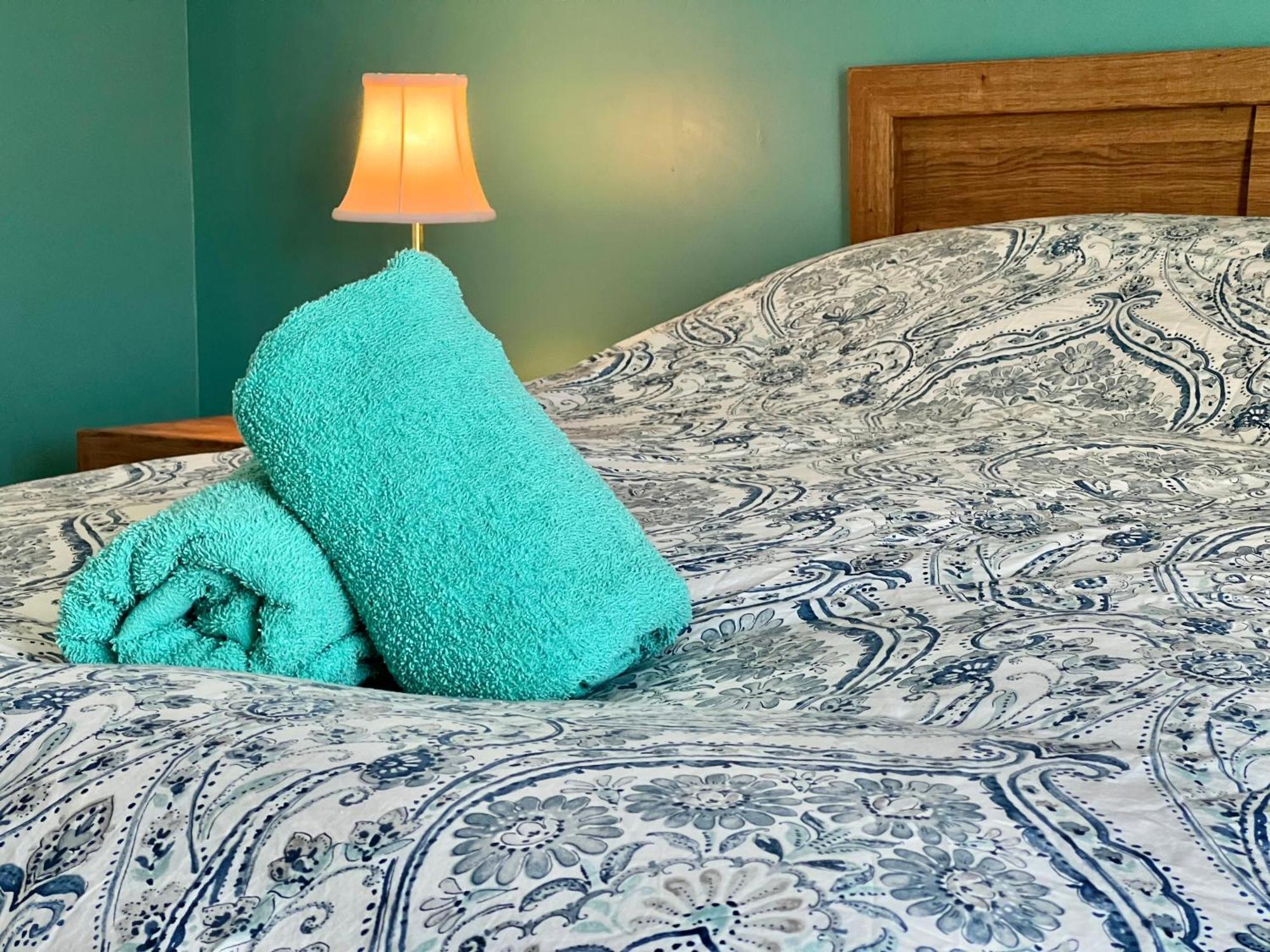 Bed and Breakfast Bed & Cafe Petit Papillon Grandes-Bergeronnes Esterno foto